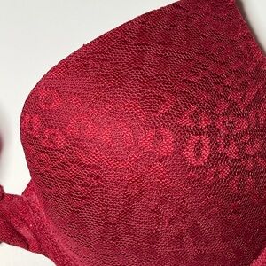 Pink by‎ Victoria's Secret 32 DElegant Red Lace Bra Valentines